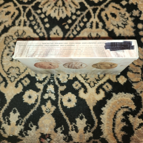 DISCONTINUED Urban Decay Naked Illuminated Trio Palette - Picture 8 of 9